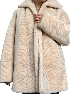 RARE Vintage Cream Faux Fur Neutral Subtle Zebra Print Jacket Small